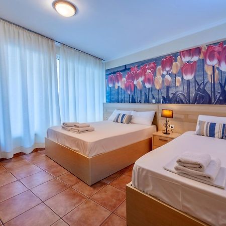 Fontana Luxury Rooms Mytilene Exterior photo